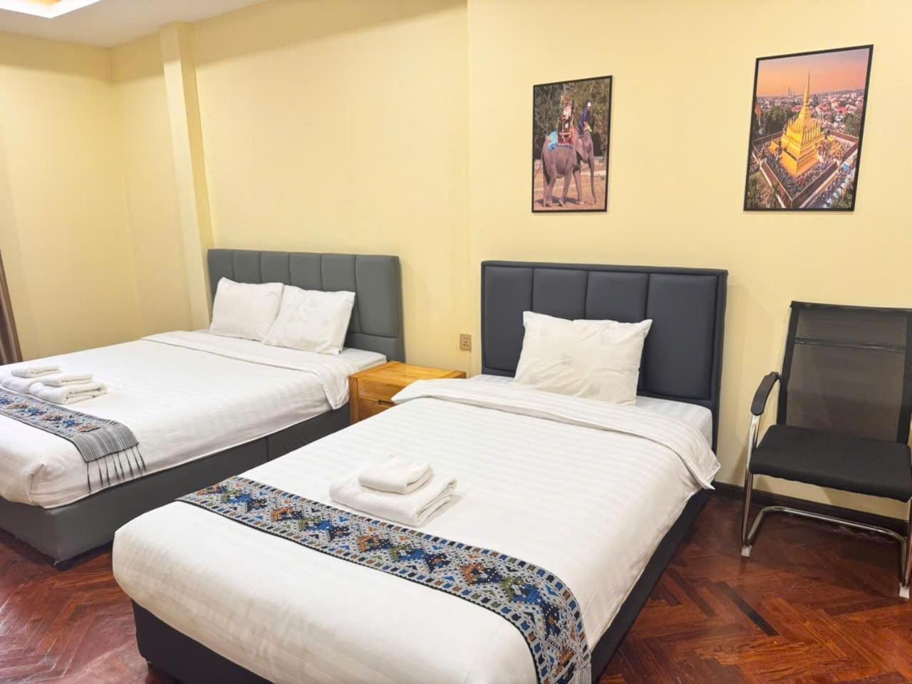 Yula Hotel Thatluang Vientiane Exterior foto